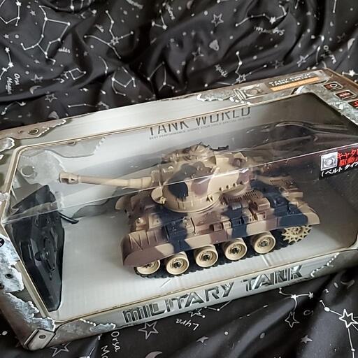 新品 ラジコン 戦車
