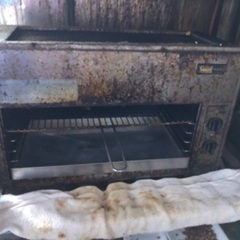 焼き鳥、うなぎ焼き