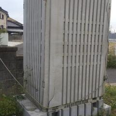 仮設 簡易トイレ 水洗  屋根に難あり の画像