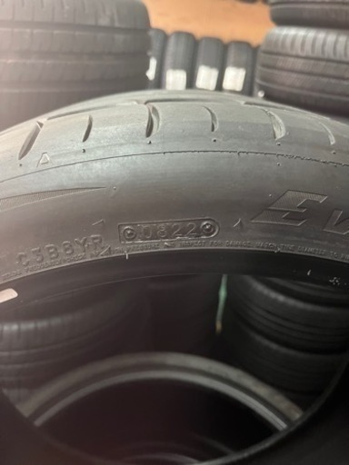 265/35r21  ラジアルタイヤ　4本