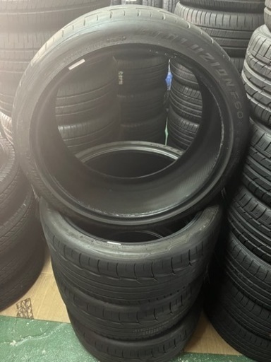 265/35r21  ラジアルタイヤ　4本