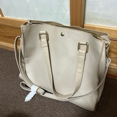 新品未使用品　ベージュ　ショルダーバッグの画像