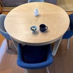 IKEA 伸長式ダイニングテーブル ☆美品☆の画像