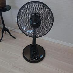 扇風機 黒