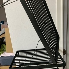（決まりました）段差をつけて物が置ける棚みたいなものの画像