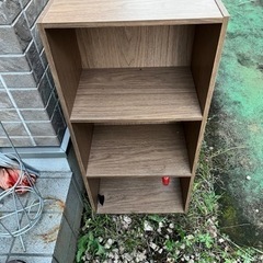 カラーボックス　同じもの２つ（本日引っ越しで搬入しました）