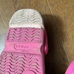 クロックス　キッズサンダルの画像
