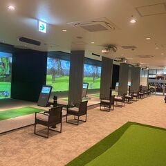 【急募】週1～2日OK！インドアゴルフ練習場の受付・接客スタッフの画像