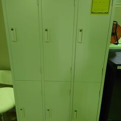 6人用ﾛｯｶｰ ﾎﾜｲﾄ 生興 AKL-W6