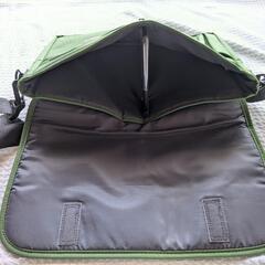 HUGGER ショルダーバック　PC格納可の画像