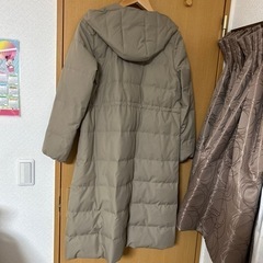 ダウンフェザー入りロングコート　お値下げしました！の画像