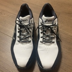 ゴルフシューズ　27.5センチ