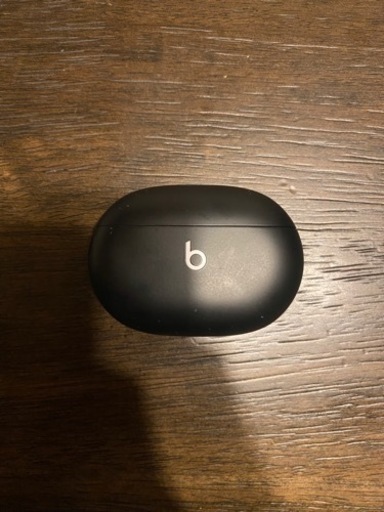 ヘッドフォン Beats Studio Buds