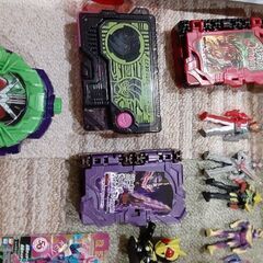仮面ライダーセイバー変身ベルトの画像