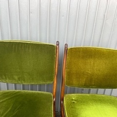 【2脚セット】 karimoku カリモク グリーンモケット デスクチェア 椅子 キャスター付き 直接引取可能！の画像