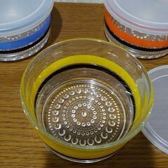 昭和レトロなガラスの保存容器の画像
