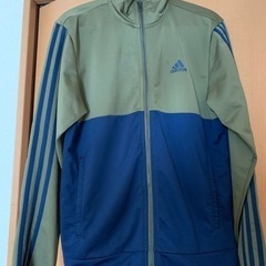 【今週2,000円】『adidasシックなジャージM size』の画像