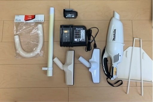 マキタ　ハンディー掃除機
