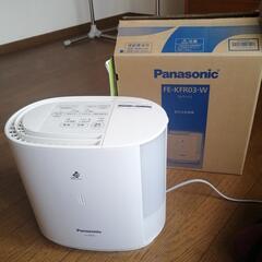 パナソニック加湿器FE-KFR-Wの画像