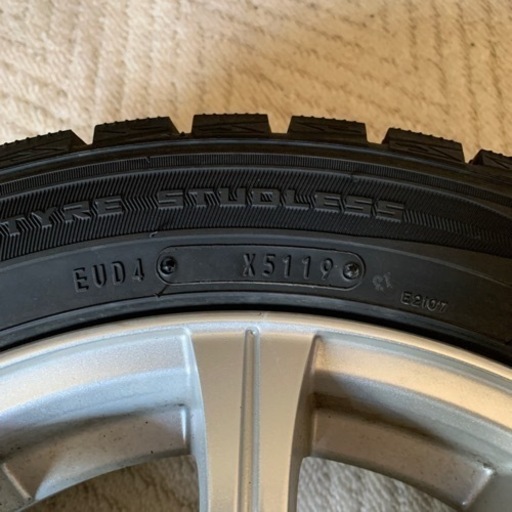 美品 スタッドレスタイヤ 185/55R15 値下げ