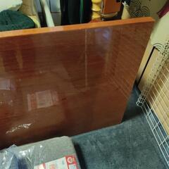 座卓。綺麗です。一枚板