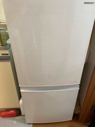 SHARP 2019年製　冷蔵庫　137L