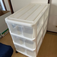三段収納(11月5日まで)の画像