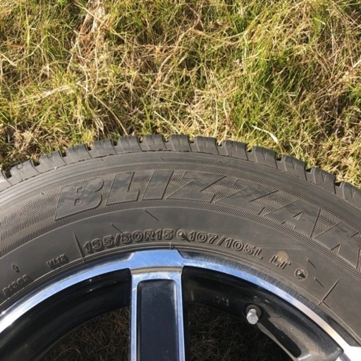 【土日限定値下げ】195/80R15 107/105L LT   ホイール&スタッドレスタイヤ