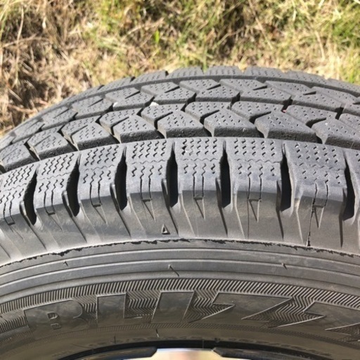 【土日限定値下げ】195/80R15 107/105L LT   ホイール&スタッドレスタイヤ