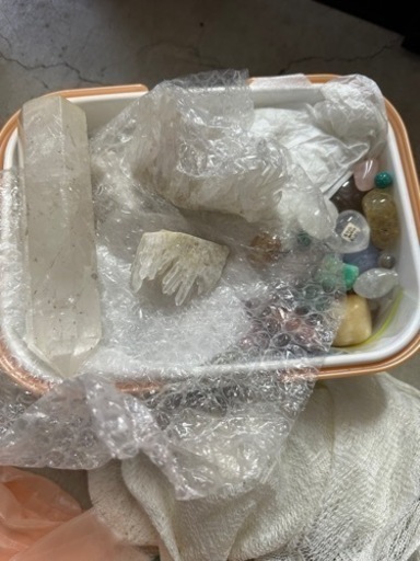 ☆1個100円～から販売☆※価格はヒマラヤ水晶の値段になります。☆商品定価最大10分の1で限定販売☆ヒマラヤ水晶128,000→驚きの
