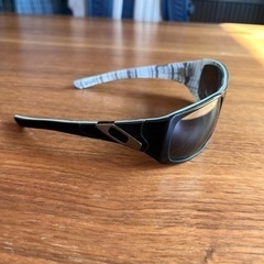OAKLEY メンズサングラスの画像