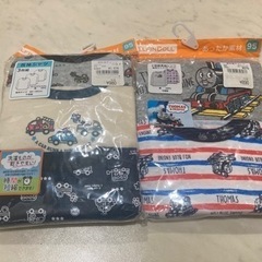 長袖シャツ95サイズ　未使用