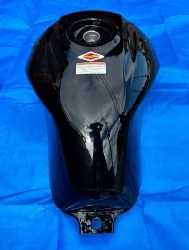 CB400SF NC42 ブラック タンク
