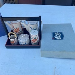昭和レトロ・赤絵花調味料入れの画像