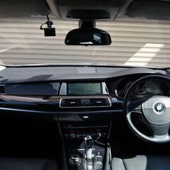 検査6年12月535i グランツーリスモ 306PSターボ/パノラマサンルーフ/ブラックレザー/HDDナビ/地デジ/トップビューカメラ/パワーバックドアの画像