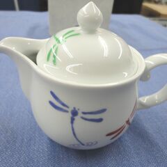 未使用保管品 有田焼 其泉 錦三色とんぼミニポット 急須 金網付き ホワイト 其泉窯 札幌 西岡店の画像