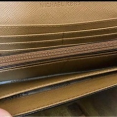 マイケルコース長財布の画像