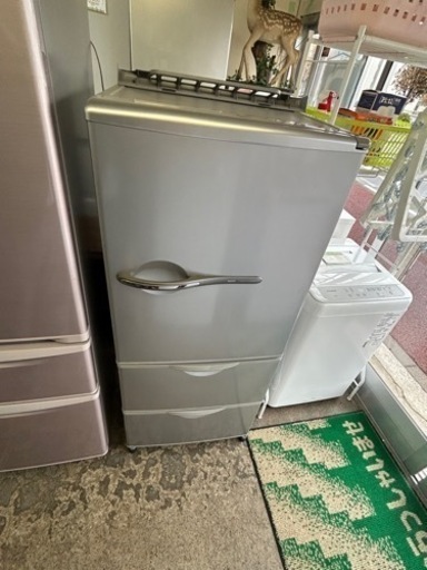 万代店　ノンフロン冷凍冷蔵庫 255L　SANYO 2009年製 SR-261R