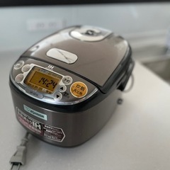 炊飯器(NP-GK05)