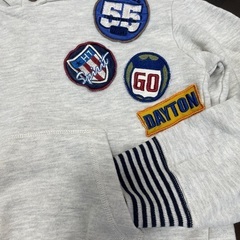 🌟値下👦子供キッズ男の子用DILASHパーカー　130cmの画像