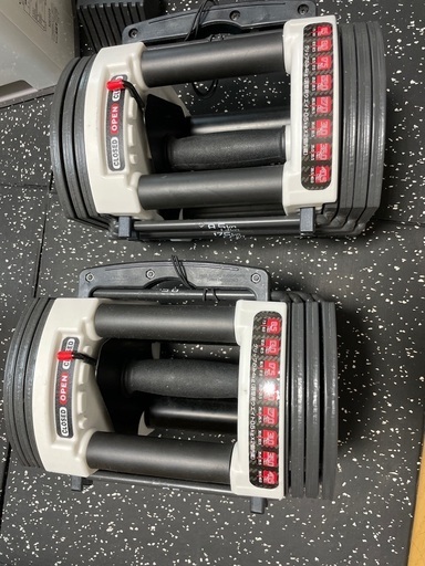 ！大幅お値下げ中！可変式ダンベル  22kg✖️2