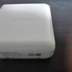 値引き最後　Anker PowerPort 2 Elite　USB 急速充電器 24W 2ポート　タイプCケーブル付き の画像