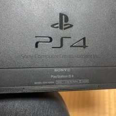 PS4 プレーステーション4 コントローラー２個　各種ケーブルの画像