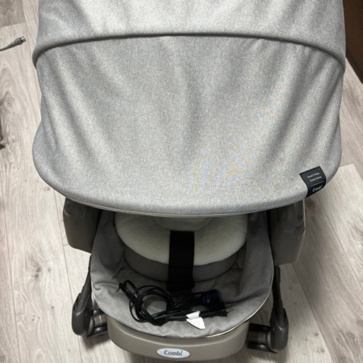 Combi ネムリラ AUTO SWING BEDi 美品