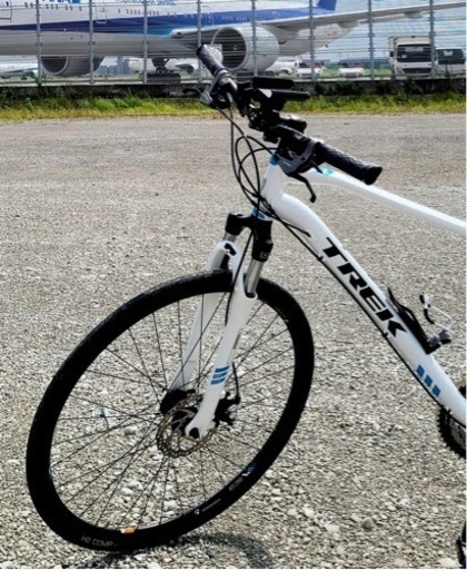 値下・美品・一都三県お運び可】TREK(トレック)クロスバイク デュアル