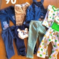 ズボンまとめ売りセット　パジャマ付き　90サイズ
