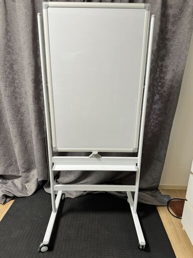 高さ調整可能・縦型スタンド付き両面ホワイトボード（ボード面：600×900）