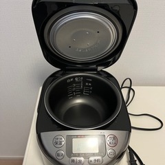 炊飯器の画像