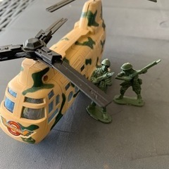 アーミートイ 大型輸送ヘリ＆アーミーメン2体