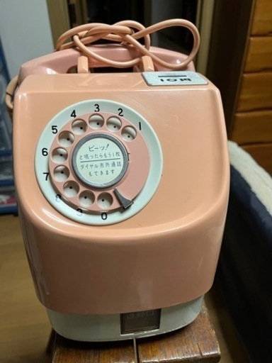 昭和レトロなピンク電話　ダイヤル式